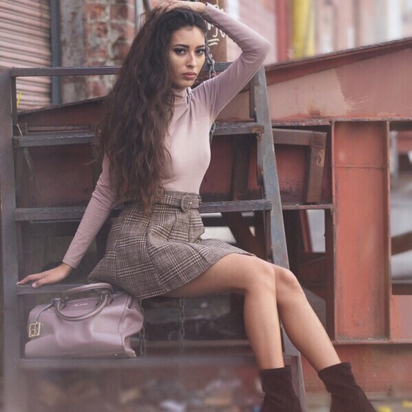 Meet your Posher, Jasmine - Picture 2 of 4